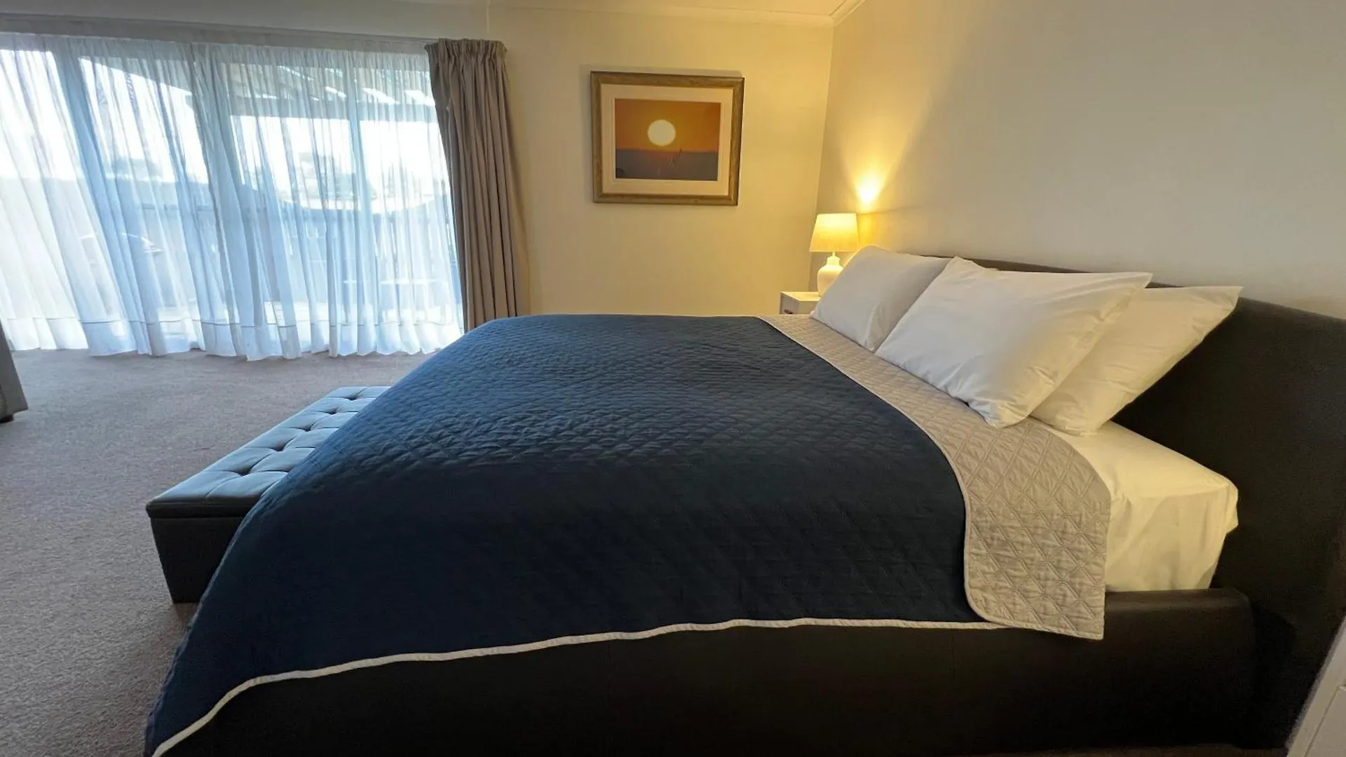 Summerhill Motor Inn (Adults Only) Merimbula 4*,  Australia